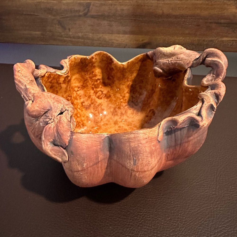 Vintage 1999 Terrafirma USA Pottery Gourd/Pumpkin Bowl w/ Leaves Amber Glazed